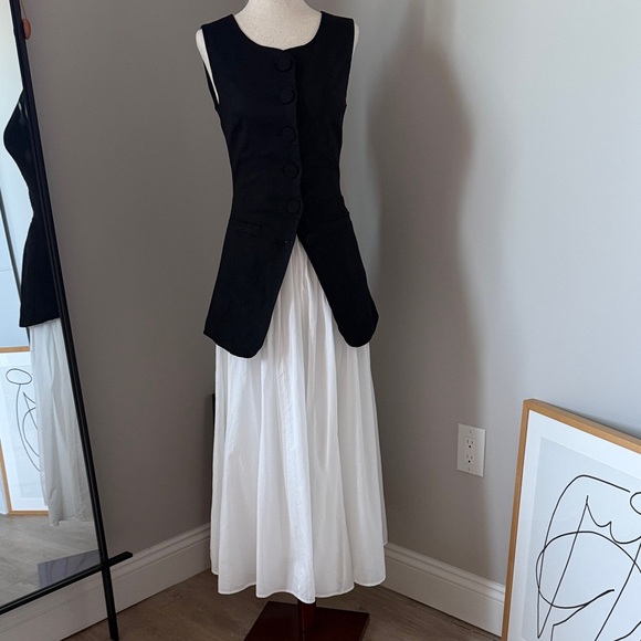 🧵 Zara 🧵 SS24 ZW Collection White 100% cotton Skirt XS